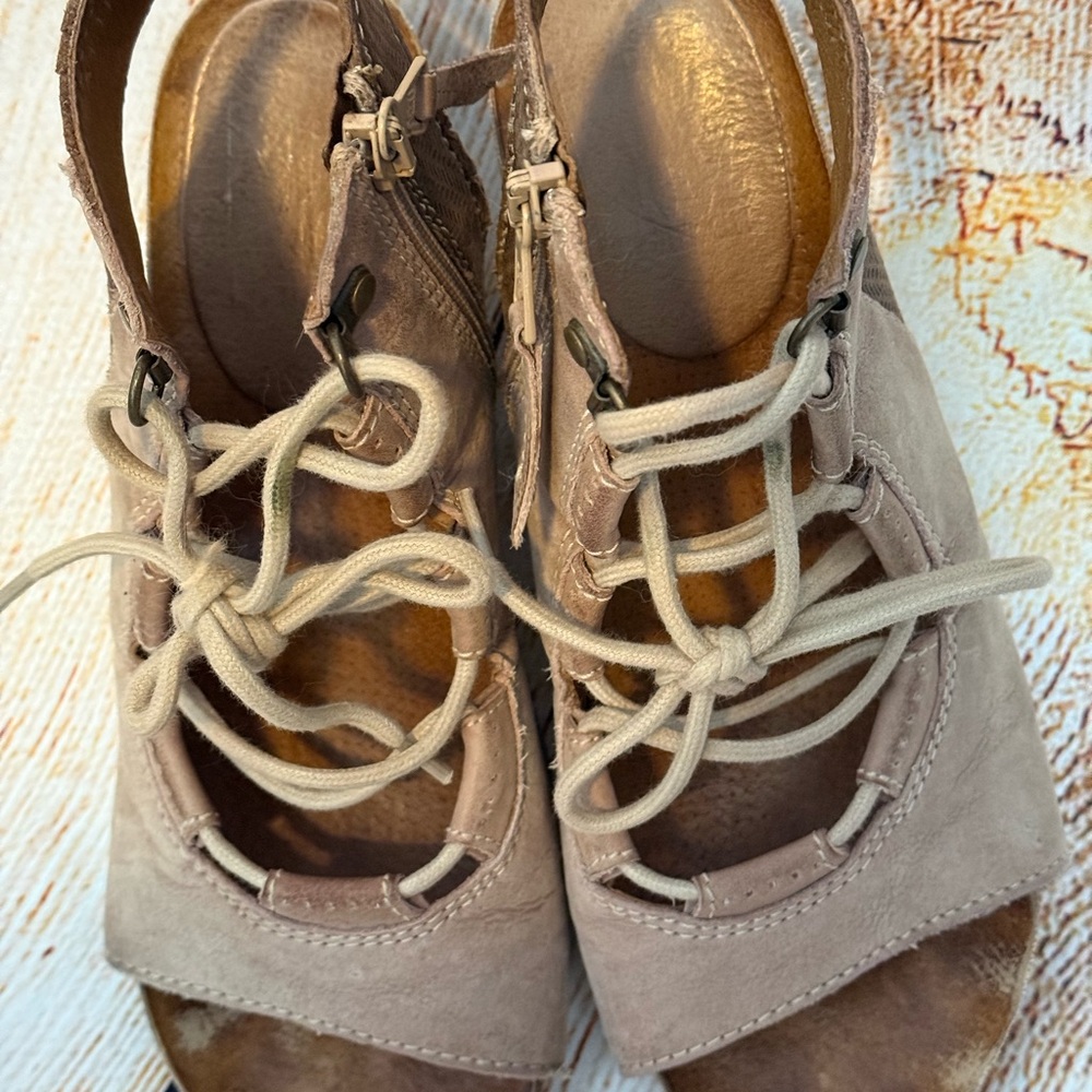 Miz Mooz Women’s Lace-Up Open-Toe Sandals - Beige